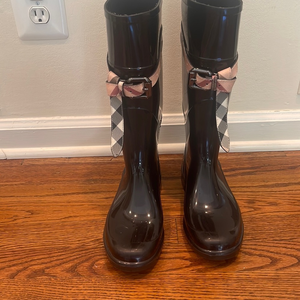 Burberry Rainboots Size 37